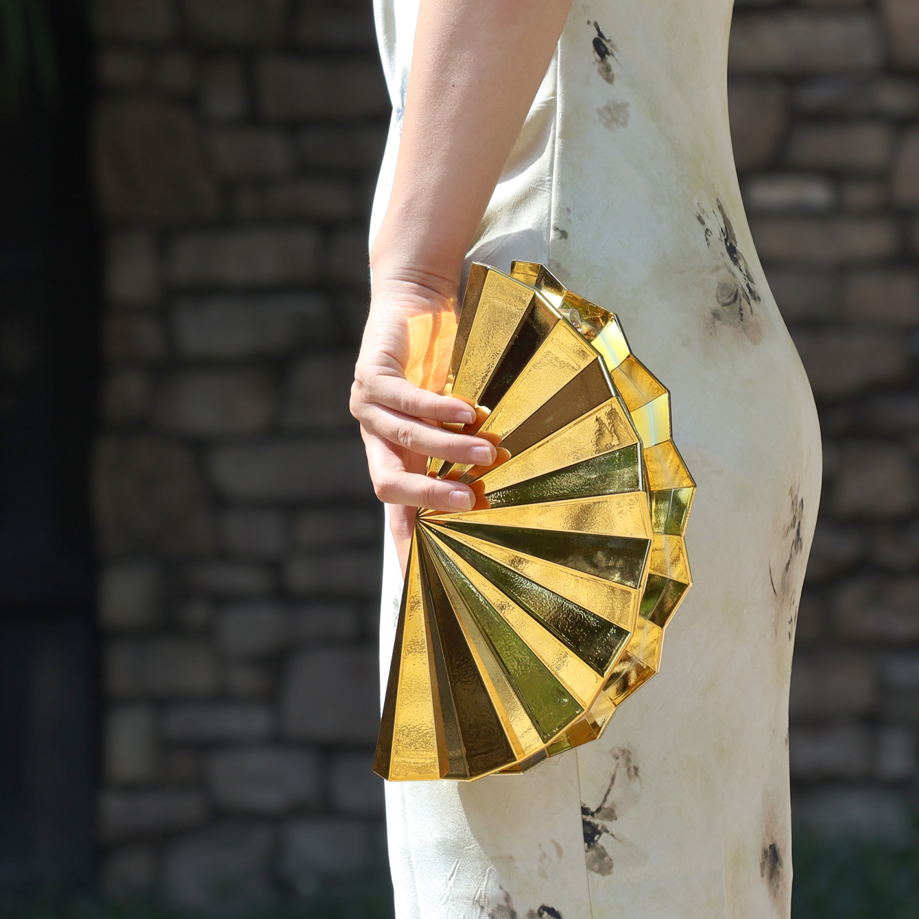Golden bag Purses and handbag  - Luxury Bags On Sale のレビューと価格