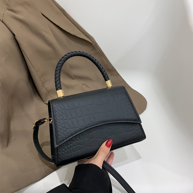 Solid Color Pu Leather Shoulde - Luxury Bags On Sale のレビューと価格