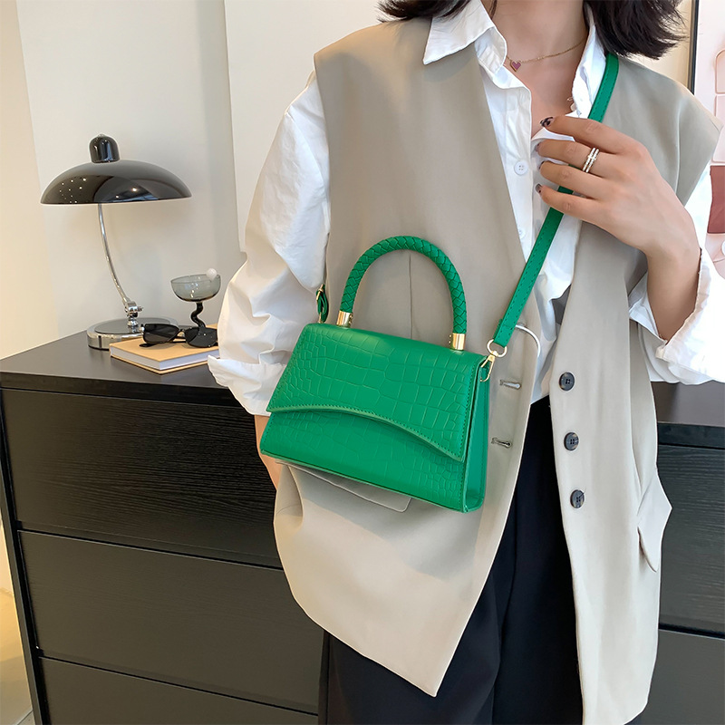 Solid Color Pu Leather Shoulde - Luxury Bags On Sale のレビューと価格