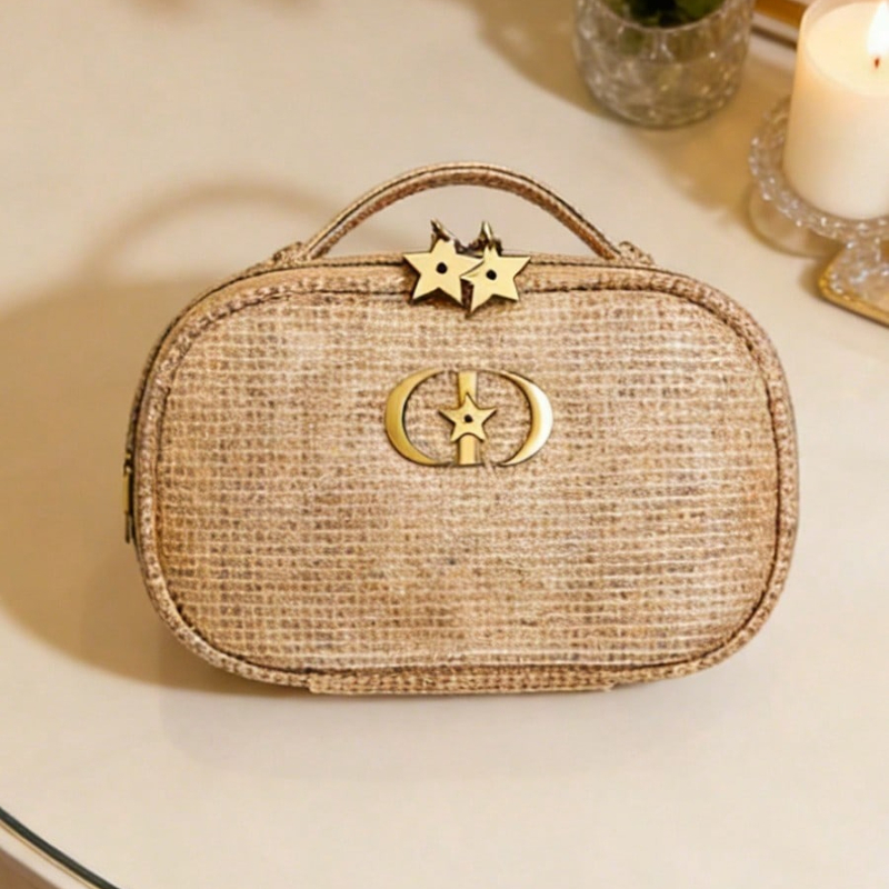 Dior’s bag Golden Shiny Woven  - Luxury Bags Dior のレビューと価格