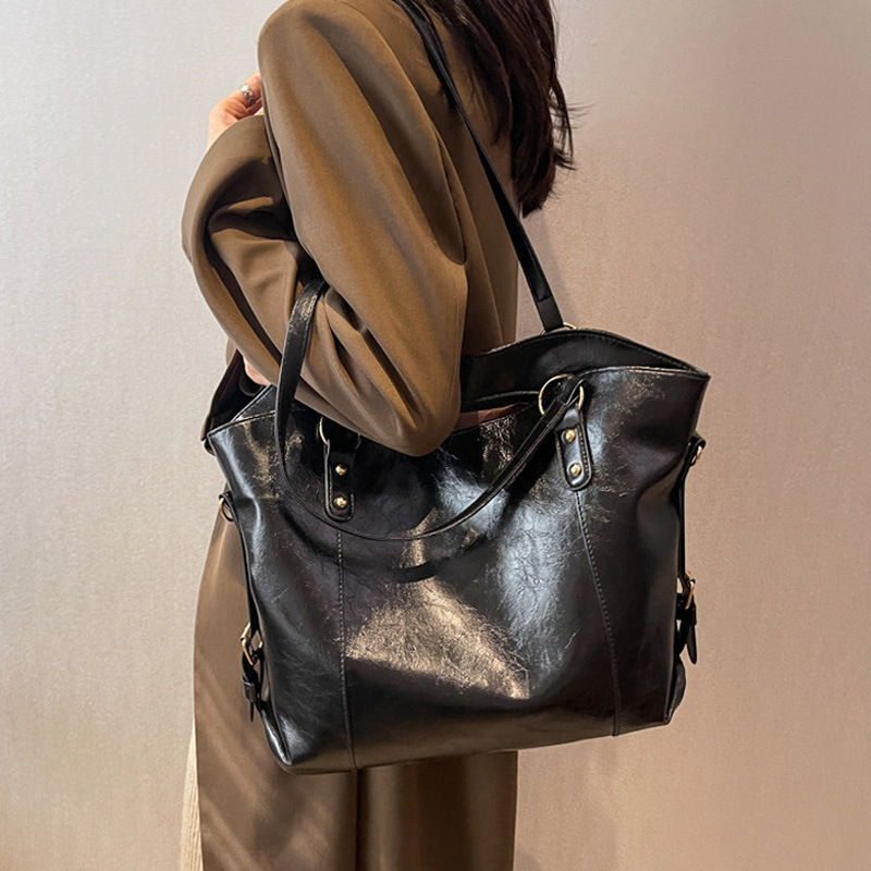 Vintage Women's Shoulder Bag L - Luxury Bags Vintage のレビューと価格