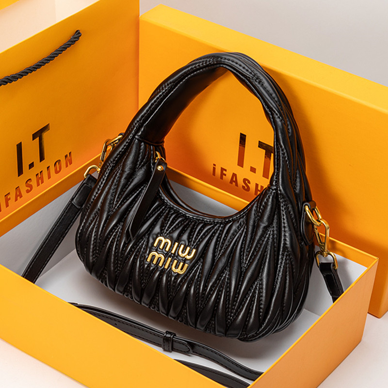 2026 New Wrinkle Wrist Crescen - Luxury Bags Dior のレビューと価格