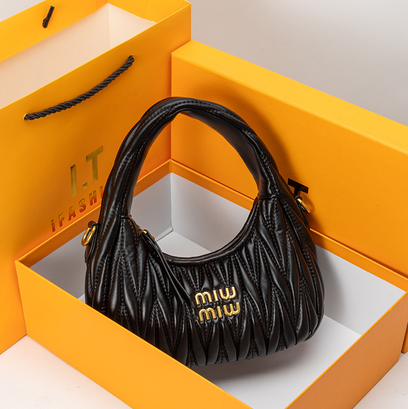 2026 New Wrinkle Wrist Crescen - Luxury Bags Dior のレビューと価格