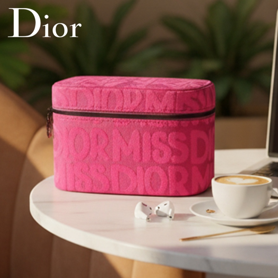 Dior’s Bag Pink Cosmetic Bag F - Luxury Bags Dior のレビューと価格