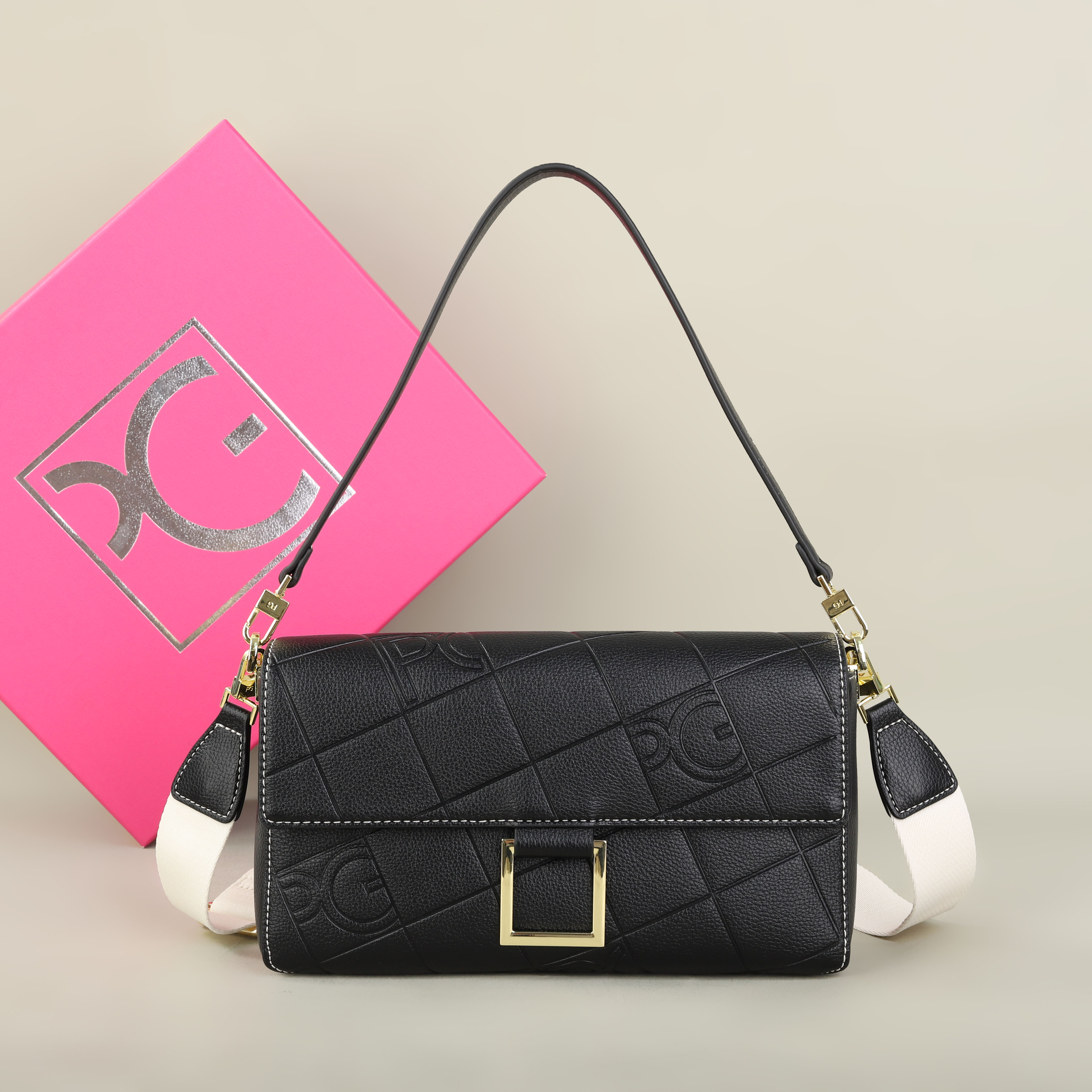 PATSY PG GARIS Women's Classic - Luxury Bags On Sale のレビューと価格