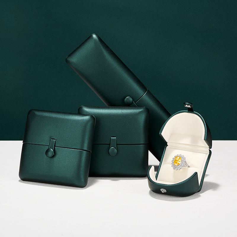 Luxury Dark Green Ring Box Pre - Luxury Bags List のレビューと価格