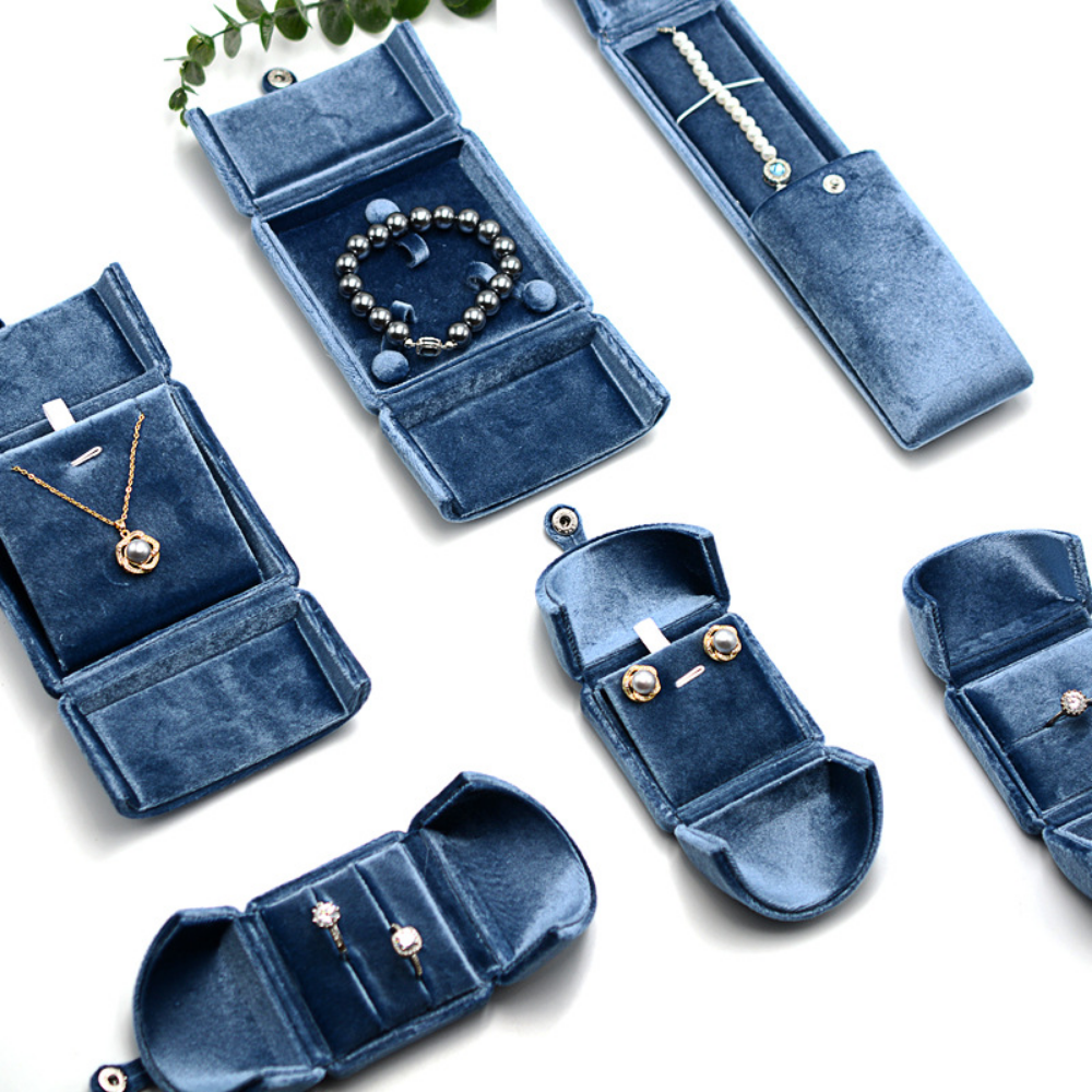 Double Opening Blue Velvet Jew - Luxury Bags List のレビューと価格