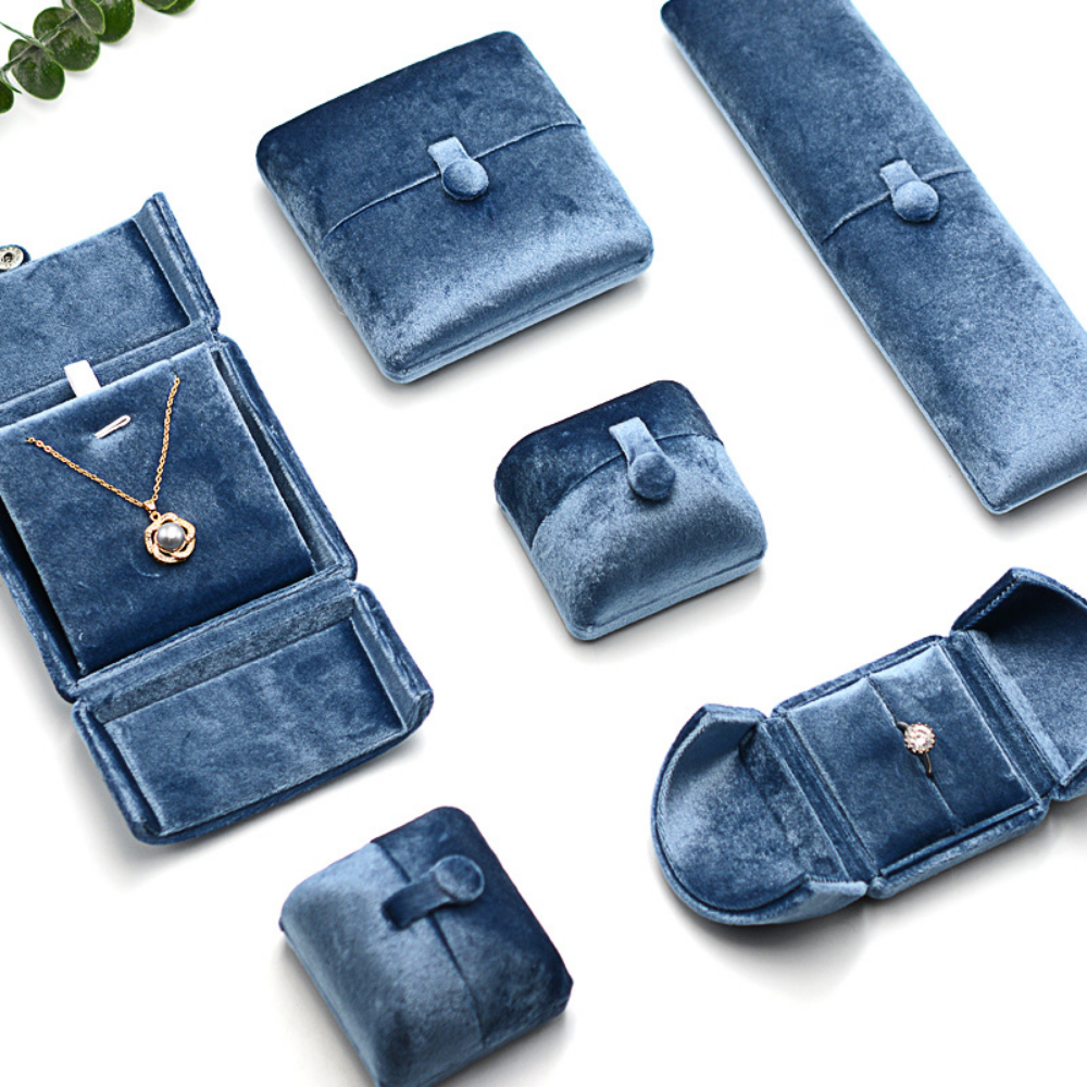 Double Opening Blue Velvet Jew - Luxury Bags List のレビューと価格
