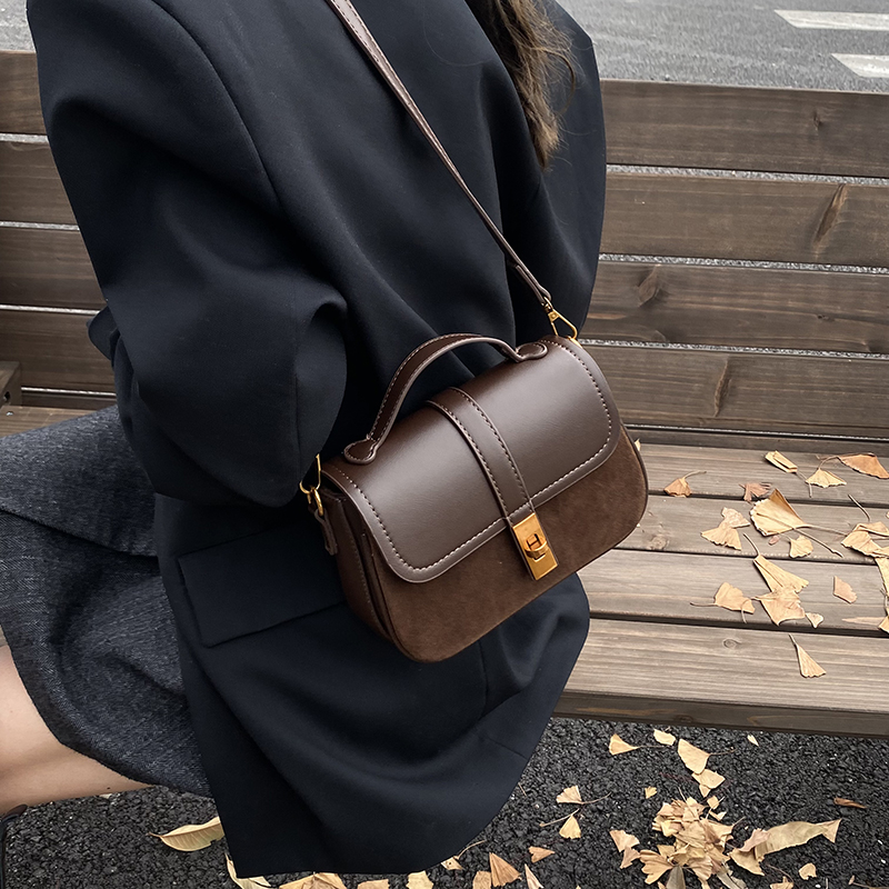 Branded Mini Square Flap Cross - Luxury Bags On Sale のレビューと価格