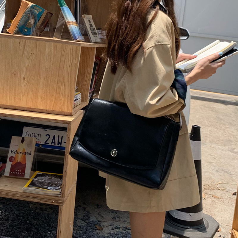 CGCBAG Vintage Lage Capacity M - Luxury Bags Vintage のレビューと価格