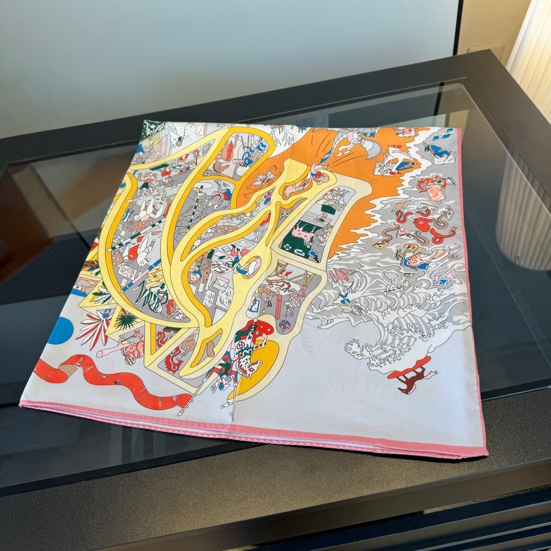 Luxury Printed Square Scarf Fa - Luxury Bags Vintage のレビューと価格